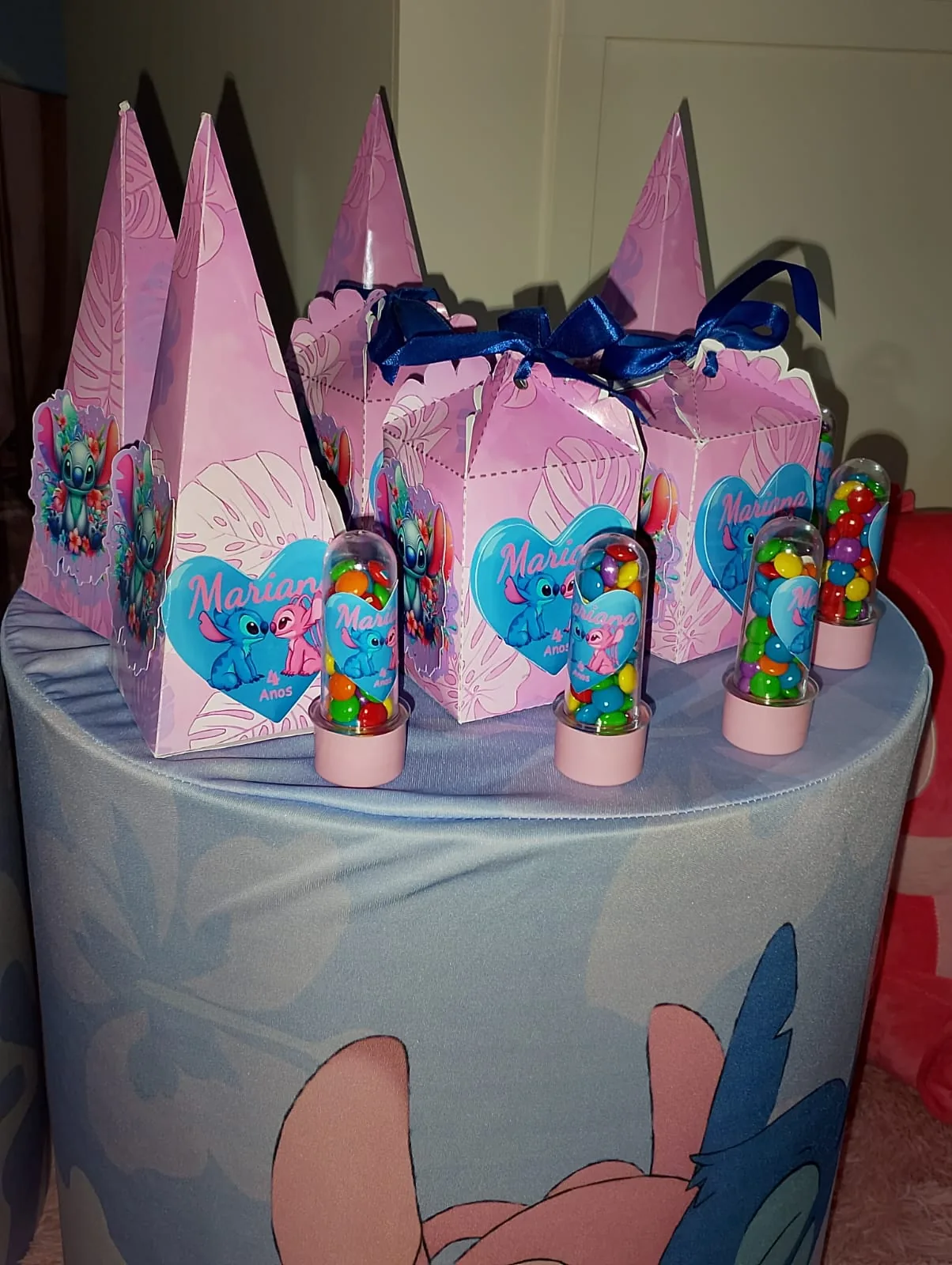Kit infantil personalizado com tema Stitch